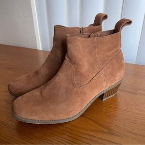 Vionic Vera Suede Ankle Boots Size 8